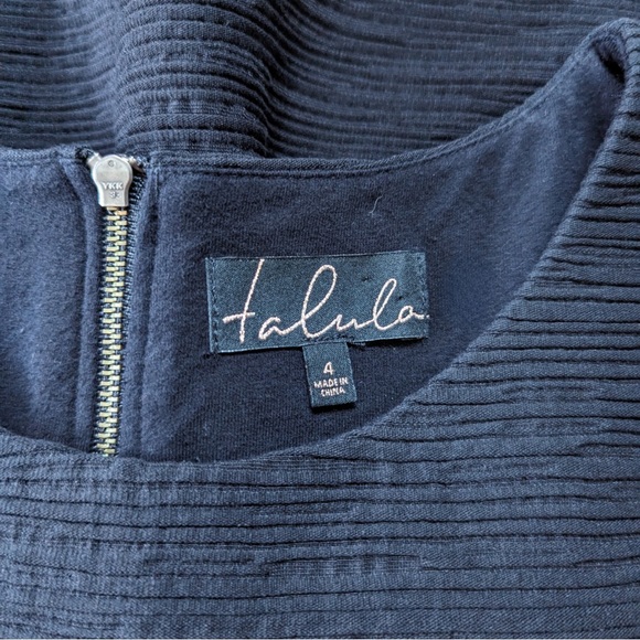 Aritzia Talula Black Sleeveless Waldorf Dress with Pockets. Size 4 - Picture 3 of 4